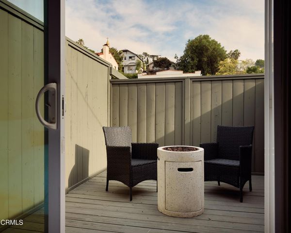 1434 Mcduff Street, Los Angeles, CA 90026