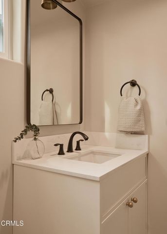 1434 Mcduff Street, Los Angeles, CA 90026