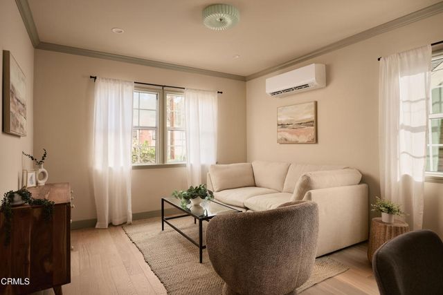 1434 Mcduff Street, Los Angeles, CA 90026