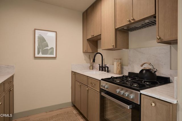 1434 Mcduff Street, Los Angeles, CA 90026