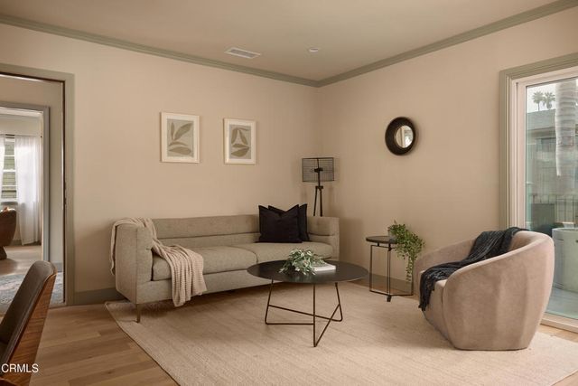 1434 Mcduff Street, Los Angeles, CA 90026