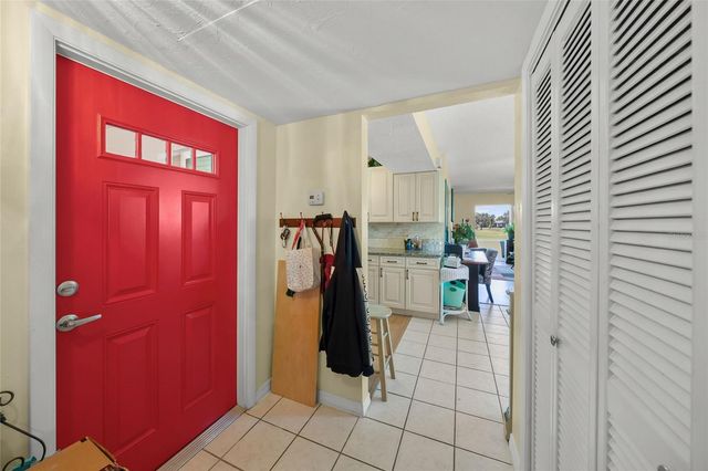7193 W COUNTRY CLUB DRIVE N 237, Sarasota, FL 34243