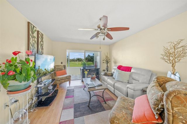 7193 W COUNTRY CLUB DRIVE N 237, Sarasota, FL 34243