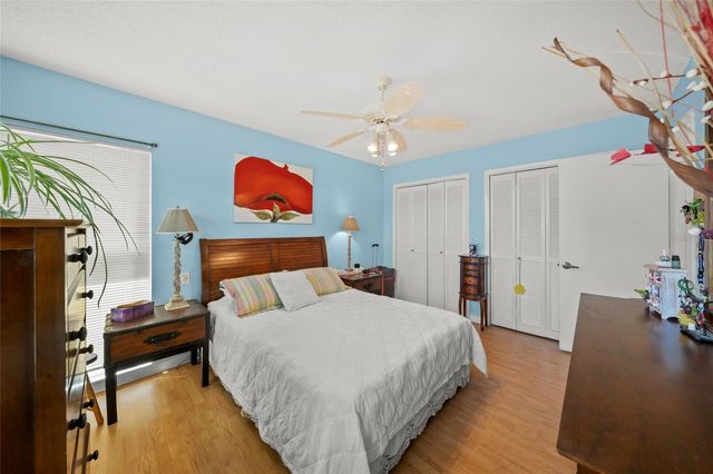 7193 W COUNTRY CLUB DRIVE N 237, Sarasota, FL 34243