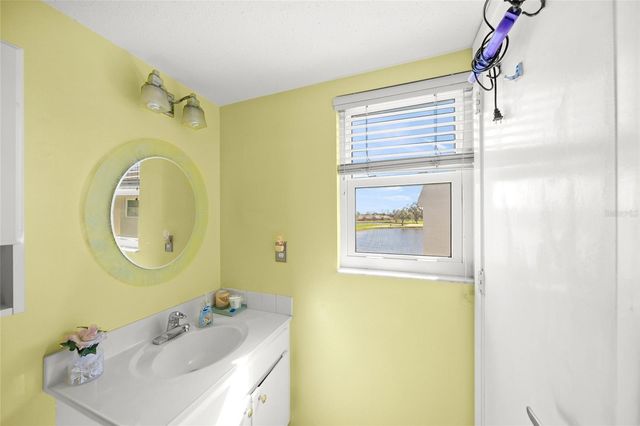 7193 W COUNTRY CLUB DRIVE N 237, Sarasota, FL 34243