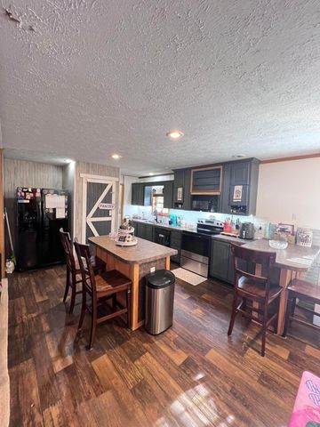 107 Ravenwood Estates, London, KY 40741