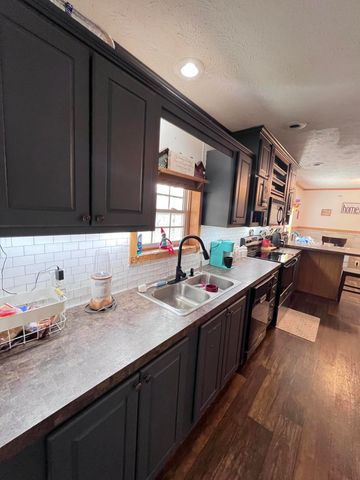 107 Ravenwood Estates, London, KY 40741