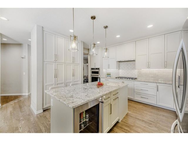 3020 S Newcombe Way, Lakewood, CO 80227