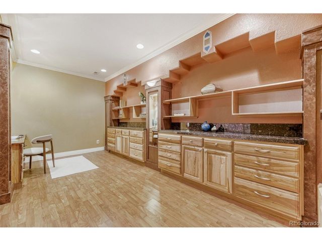 3020 S Newcombe Way, Lakewood, CO 80227