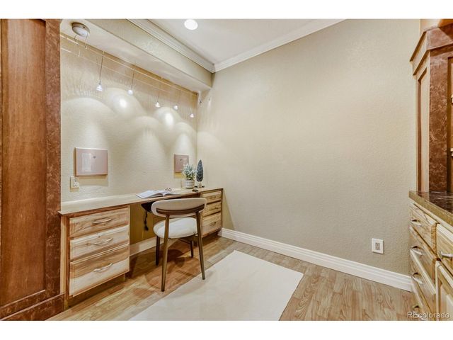 3020 S Newcombe Way, Lakewood, CO 80227