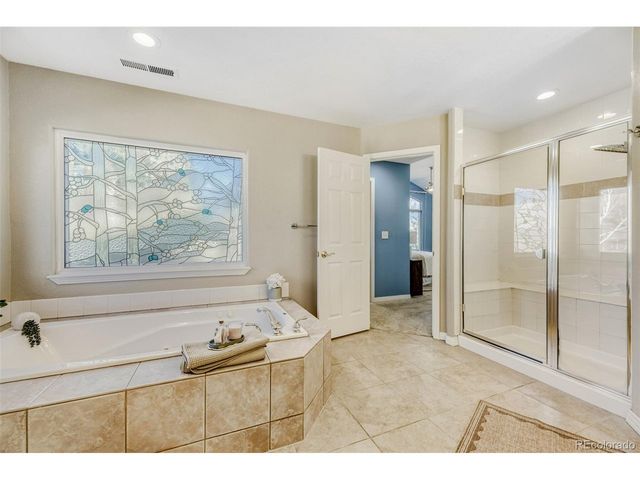 3020 S Newcombe Way, Lakewood, CO 80227