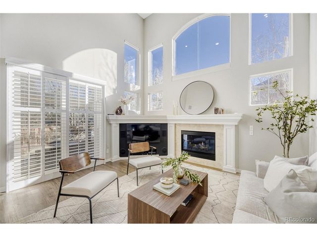 3020 S Newcombe Way, Lakewood, CO 80227