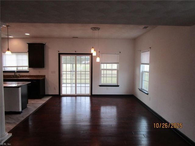 5073 Kings Grant CIR, Suffolk, VA 23434