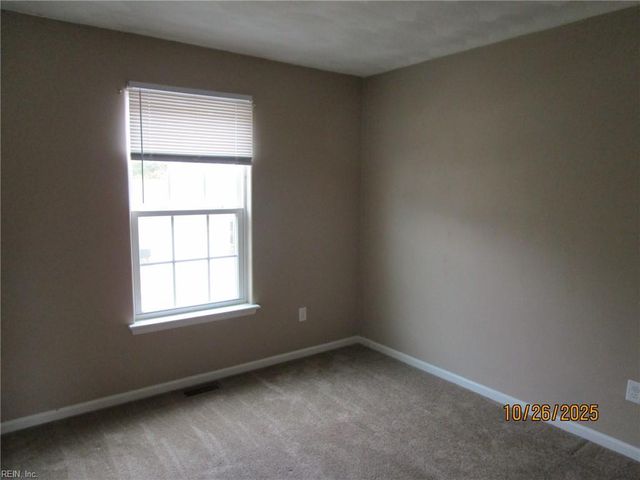 5073 Kings Grant CIR, Suffolk, VA 23434