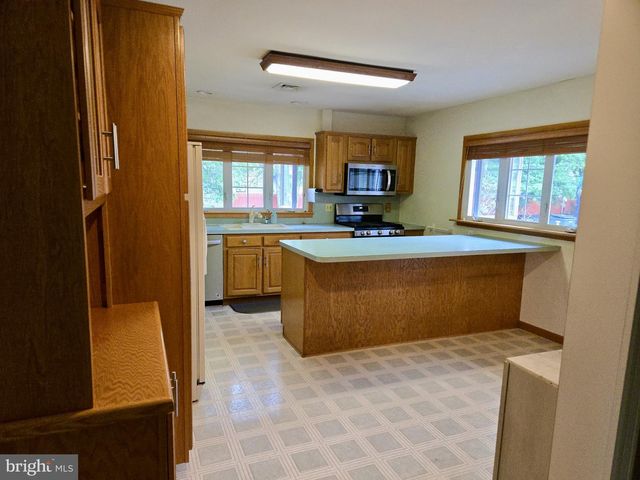 634 UNION RD, Vineland, NJ 08360