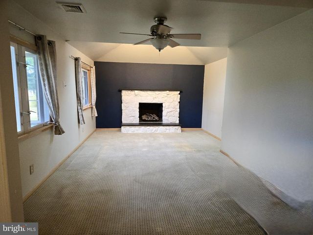 634 UNION RD, Vineland, NJ 08360