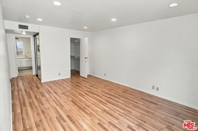 750 S Spaulding Avenue 107, Los Angeles, CA 90036
