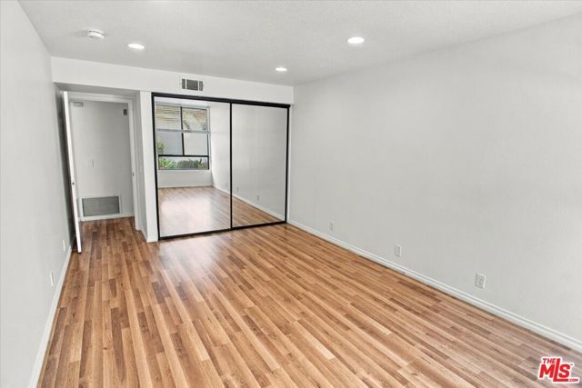 750 S Spaulding Avenue 107, Los Angeles, CA 90036