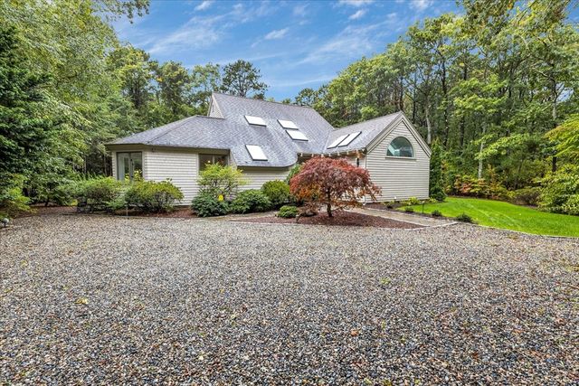 50 Topping Lift, Mashpee, MA 02649