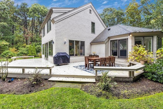 50 Topping Lift, Mashpee, MA 02649
