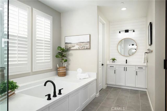 29 Jarano, Rancho Mission Viejo, CA 92694