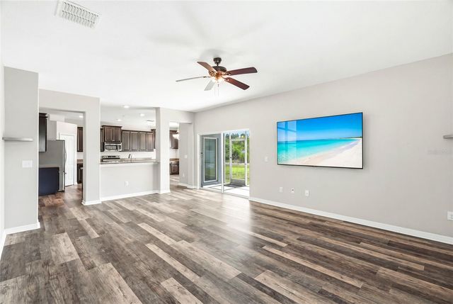 909 MEADOW GLADE DRIVE, Ruskin, FL 33570