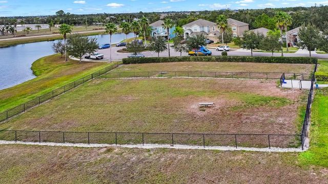 909 MEADOW GLADE DRIVE, Ruskin, FL 33570