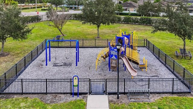 909 MEADOW GLADE DRIVE, Ruskin, FL 33570