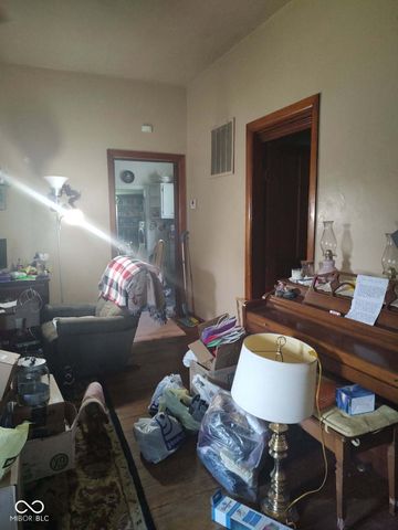 406 N Walnut Street, Carthage, IN 46115