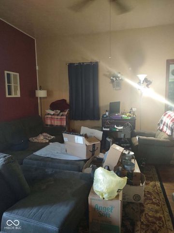 406 N Walnut Street, Carthage, IN 46115