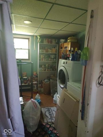 406 N Walnut Street, Carthage, IN 46115