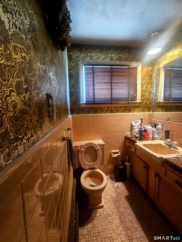 275 Winthrop Street, New Britain, CT 06052