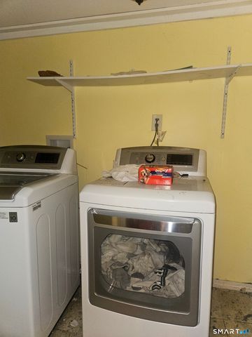 275 Winthrop Street, New Britain, CT 06052