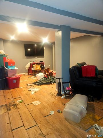 275 Winthrop Street, New Britain, CT 06052