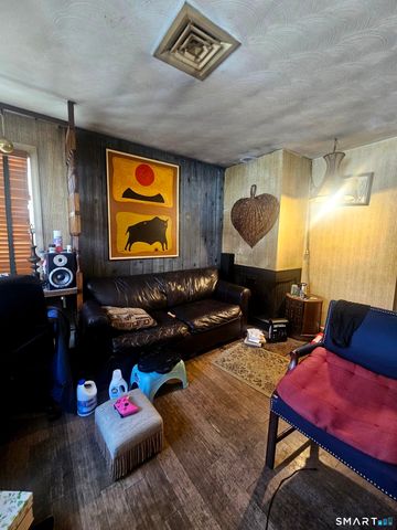 275 Winthrop Street, New Britain, CT 06052