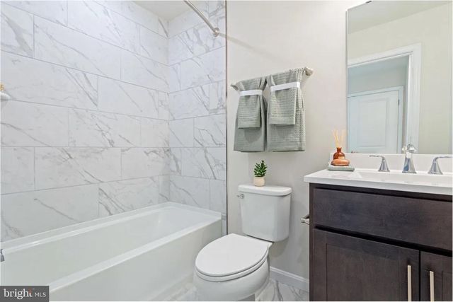 311 WINTERSET LN, Warrenton, VA 20186