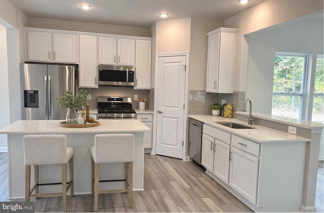 311 WINTERSET LN, Warrenton, VA 20186