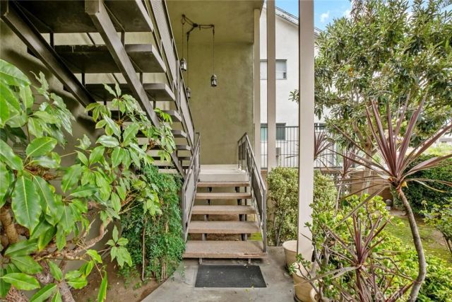 587 South St 18, Glendale, CA 91202