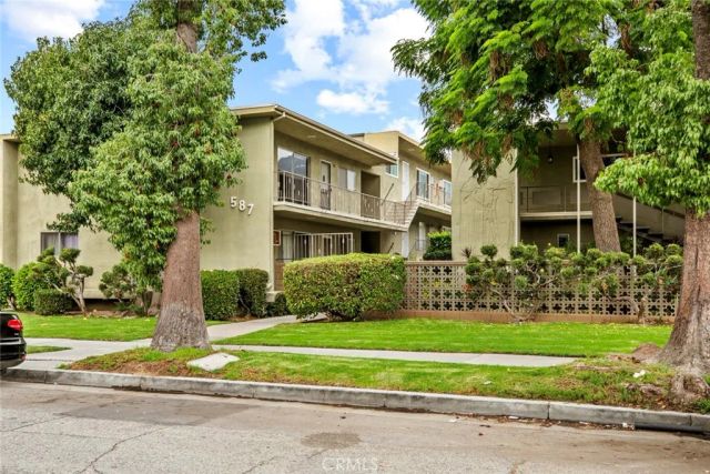 587 South St 18, Glendale, CA 91202
