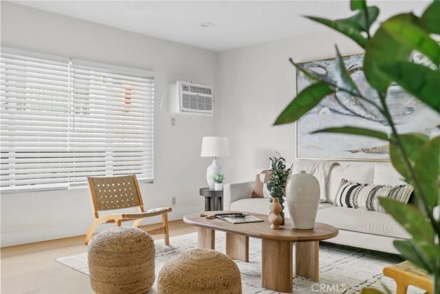 587 South St 18, Glendale, CA 91202