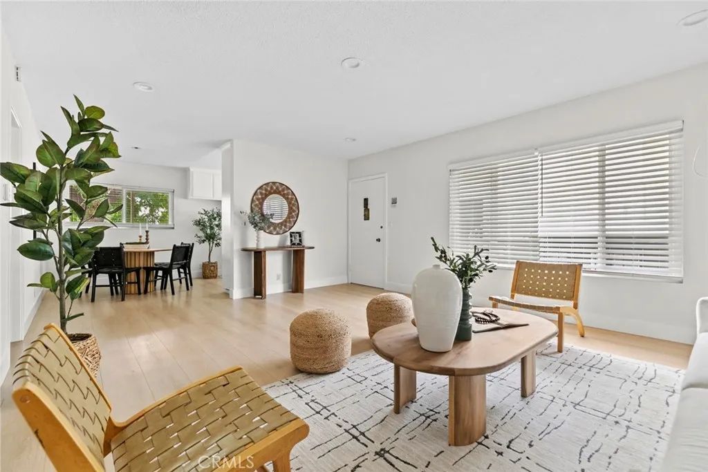 587 South St 18, Glendale, CA 91202