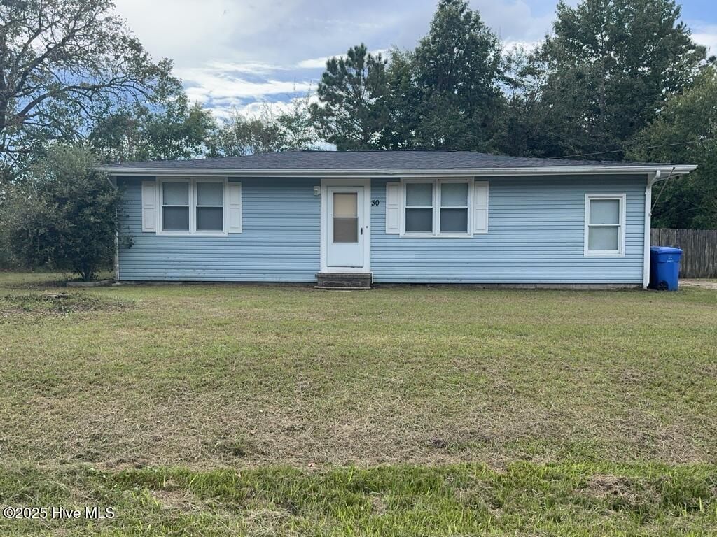 30 East Drive, Jacksonville, NC 28546