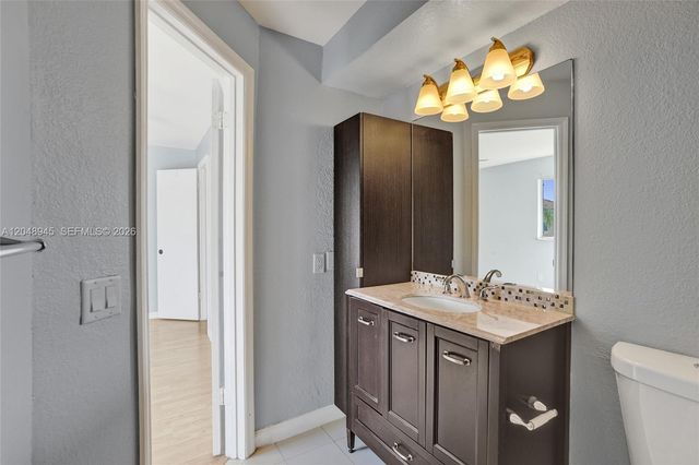 12760 Vista Isles Dr 721, Sunrise, FL 33325