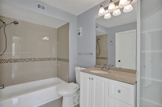 12760 Vista Isles Dr 721, Sunrise, FL 33325