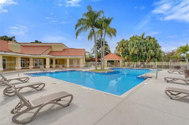 12760 Vista Isles Dr 721, Sunrise, FL 33325