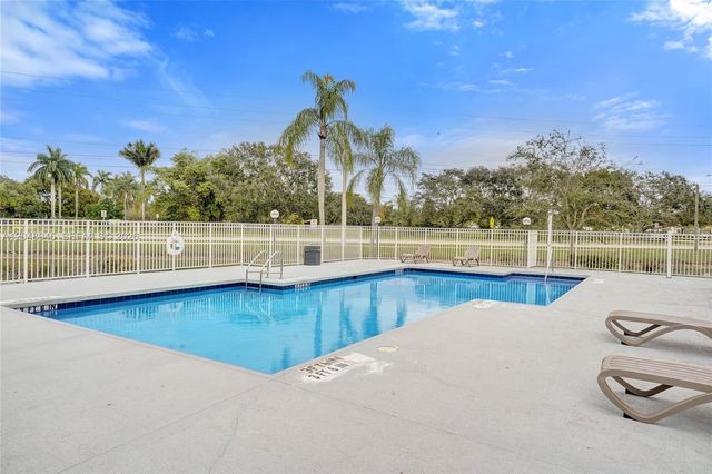 12760 Vista Isles Dr 721, Sunrise, FL 33325