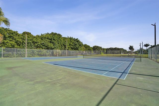 12760 Vista Isles Dr 721, Sunrise, FL 33325