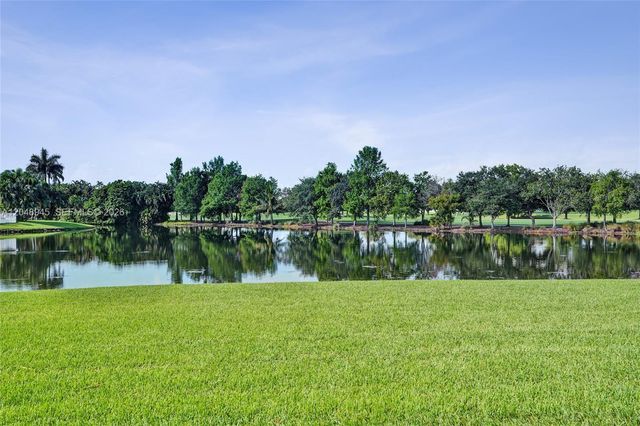 12760 Vista Isles Dr 721, Sunrise, FL 33325
