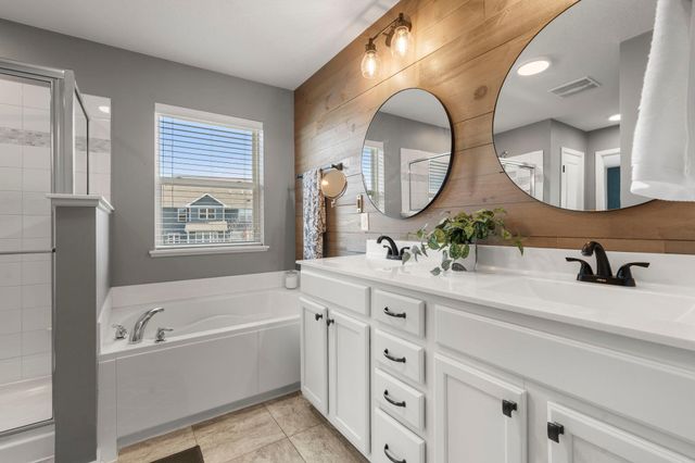 15142 Ely Path, Apple Valley, MN 55124