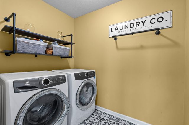 15142 Ely Path, Apple Valley, MN 55124